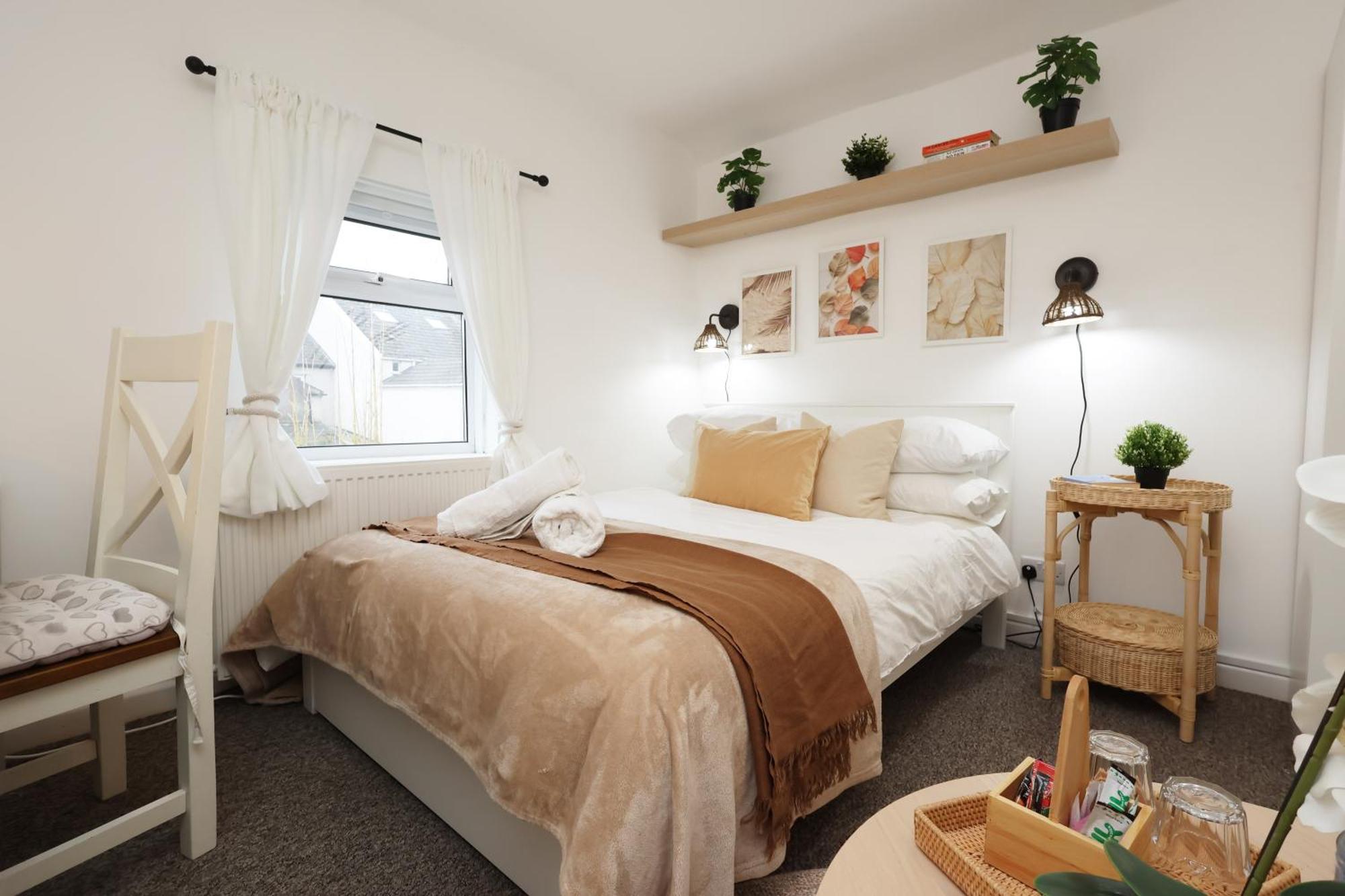 Cardiff City Guesthouse, Central Rooms, Fast Wi-Fi, On-Street Parking Exterior foto